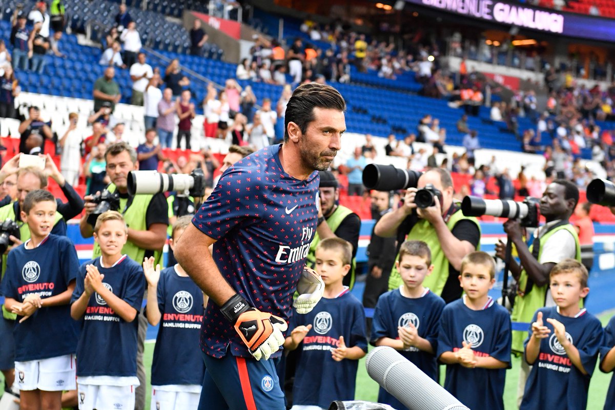 EPIC六年内用户近翻倍收入仅增1.6%